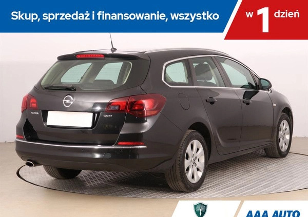 Opel Astra cena 40000 przebieg: 149096, rok produkcji 2014 z Mońki małe 254